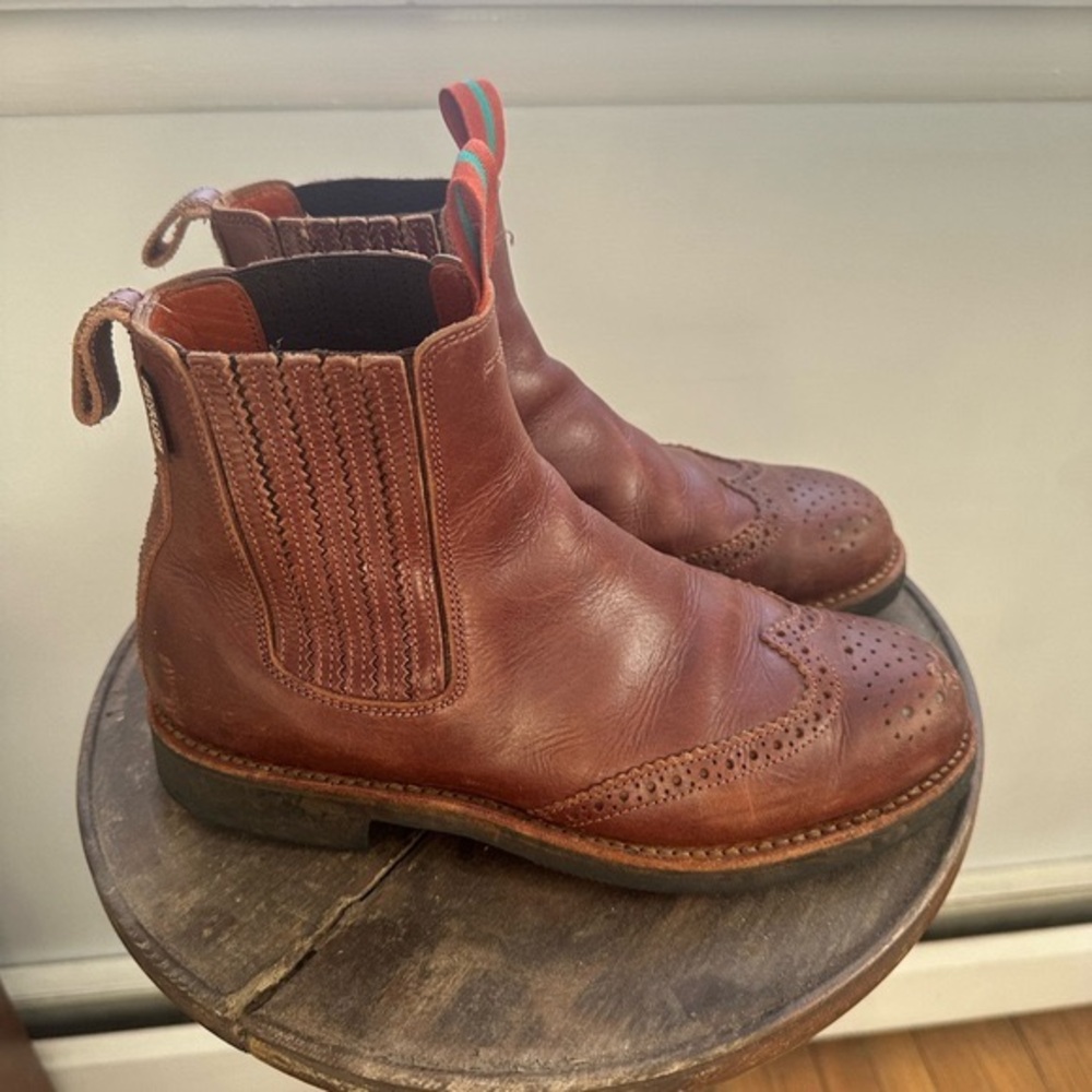Penelope Chilvers Chelsea Boot.  39.5